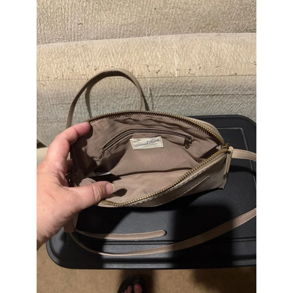 Universal Thread bag